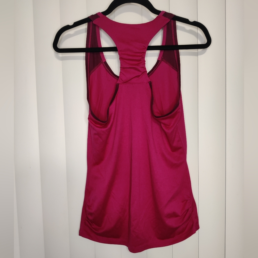 Nike Dri-Fit Razorback athletic tank top size small - Picture 2 of 3